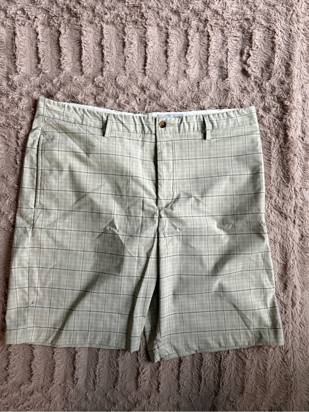 Greg Norman Collection Beige Plaid Flat-Front Shorts